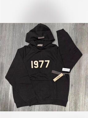 Iron essentials 1977 Hooded Sweatshirt - Unbranded
